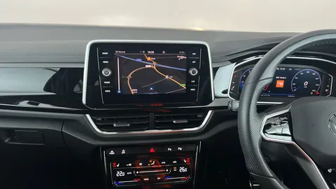 VOLKSWAGEN T-ROC 1.5 TSI R-Line