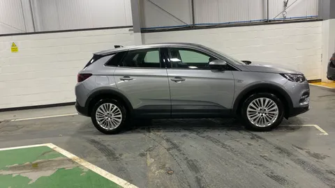 VAUXHALL GRANDLAND X 1.2 Turbo Business Edition Nav