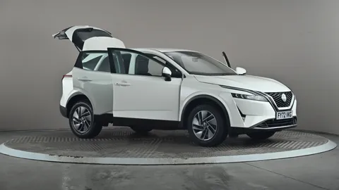 NISSAN QASHQAI 1.3 DiG-T MH 158 Acenta Premium Xtronic