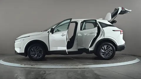 NISSAN QASHQAI 1.3 DiG-T MH 158 Acenta Premium Xtronic