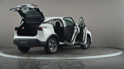 NISSAN QASHQAI 1.3 DiG-T MH 158 Acenta Premium Xtronic