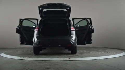 NISSAN QASHQAI 1.3 DiG-T MH Acenta Premium