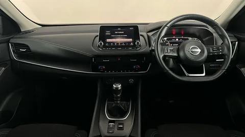 NISSAN QASHQAI 1.3 DiG-T MH Acenta Premium