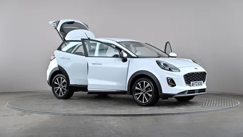 FORD PUMA 1.0 EcoBoost Hybrid mHEV Titanium