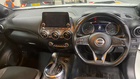 NISSAN JUKE 1.6 Hybrid N-Connecta Auto