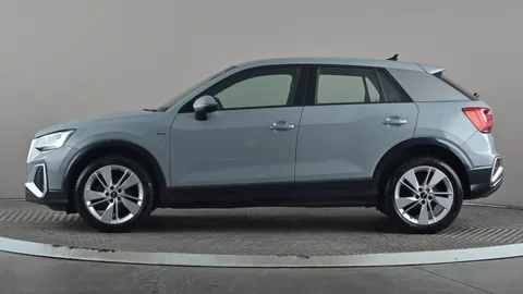 AUDI Q2 30 TFSI S Line