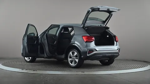 AUDI Q2 30 TFSI S Line