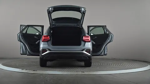 AUDI Q2 30 TFSI S Line