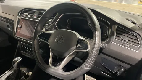 VOLKSWAGEN TIGUAN 1.5 TSI 150 R-Line DSG