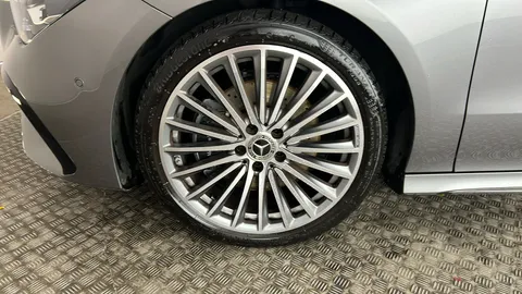 MERCEDES-BENZ CLA CLA 200 AMG Line Premium Tip Auto