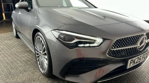 MERCEDES-BENZ CLA CLA 200 AMG Line Premium Tip Auto