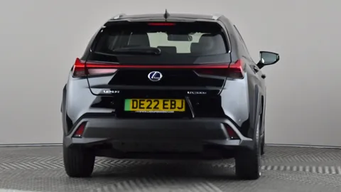 LEXUS UX 300e 150kW 54.3 kWh E-CVT