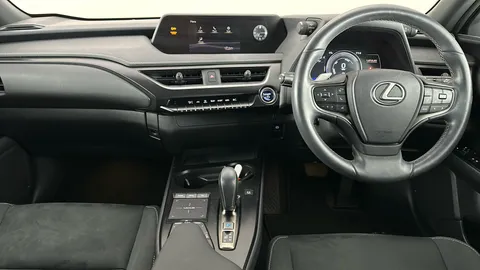 LEXUS UX 300e 150kW 54.3 kWh E-CVT