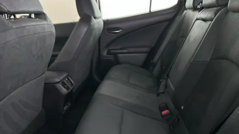 LEXUS UX 300e 150kW 54.3 kWh E-CVT