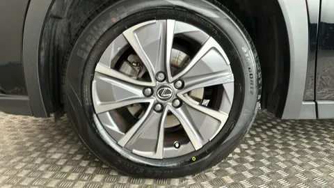 LEXUS UX 300e 150kW 54.3 kWh E-CVT