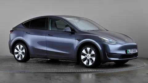 TESLA MODEL Y Long Range AWD Auto