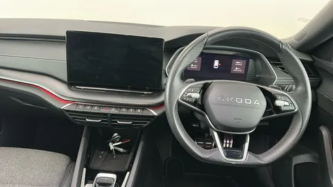 SKODA OCTAVIA 2.0 TDI 150 Sportline DSG