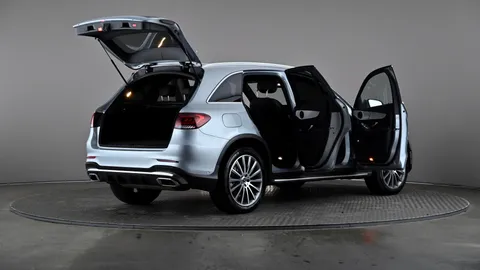 MERCEDES-BENZ GLC GLC 300 4Matic AMG Line Premium 9G-Tronic