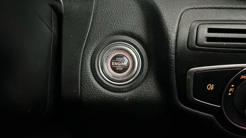 MERCEDES-BENZ GLC GLC 300 4Matic AMG Line Premium 9G-Tronic