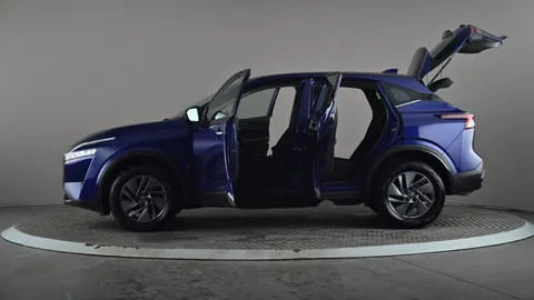 NISSAN QASHQAI 1.3 DiG-T MH 158 Acenta Premium Xtronic