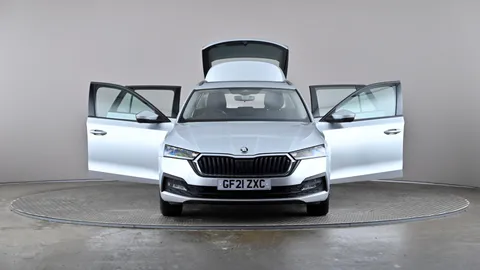 SKODA OCTAVIA 1.5 TSI SE Technology