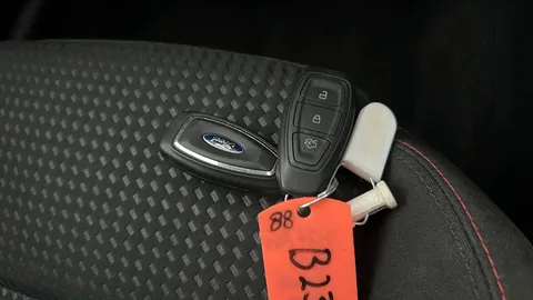 FORD FOCUS 1.0 EcoBoost Hybrid mHEV ST-Line