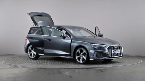 AUDI A3 35 TFSI S Line