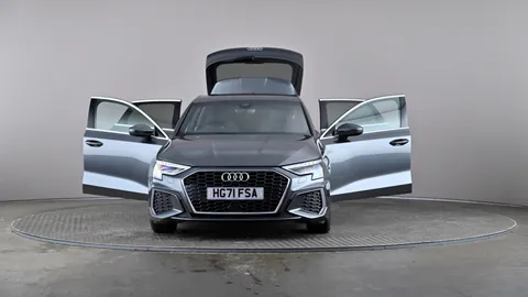 AUDI A3 35 TFSI S Line