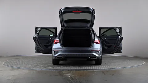 AUDI A3 35 TFSI S Line