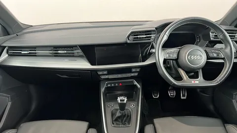 AUDI A3 35 TFSI S Line