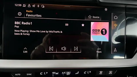 AUDI A3 35 TFSI S Line