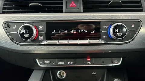 AUDI A4 35 TFSI Technik S Tronic