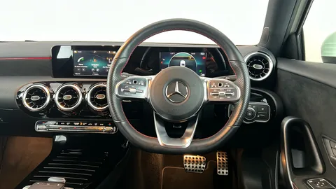 MERCEDES-BENZ A CLASS A180d AMG Line Auto