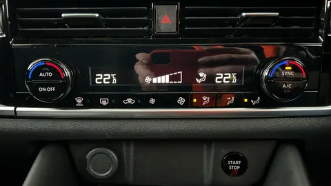 NISSAN QASHQAI 1.5 E-Power N-Connecta [Glass Roof] Auto