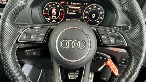 AUDI Q2 35 TFSI Black Edition S Tronic