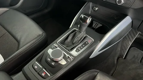 AUDI Q2 35 TFSI Black Edition S Tronic