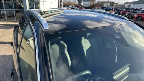 PEUGEOT 3008 1.2 Hybrid 136 Allure Premium+ e-DSC6