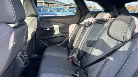 PEUGEOT 3008 1.2 Hybrid 136 Allure Premium+ e-DSC6