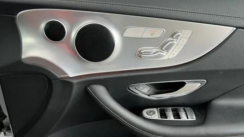 MERCEDES-BENZ E CLASS E220d AMG Line Premium 9G-Tronic