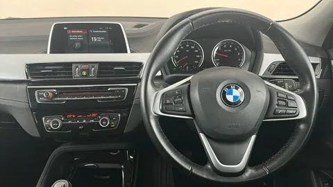 BMW X2 sDrive 18i SE