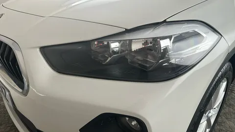 BMW X2 sDrive 18i SE