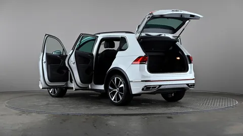 VOLKSWAGEN TIGUAN 1.5 TSI 150 R-Line DSG