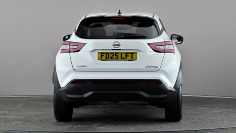 NISSAN JUKE 1.6 Hybrid N-Connecta Auto