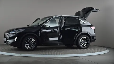 FORD KUGA 1.5 EcoBoost 150 Titanium Edition