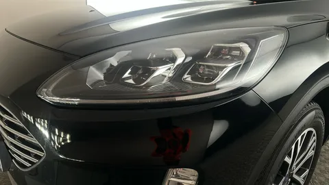 FORD KUGA 1.5 EcoBoost 150 Titanium Edition