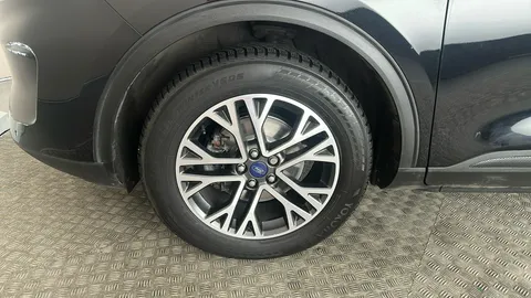 FORD KUGA 1.5 EcoBoost 150 Titanium Edition