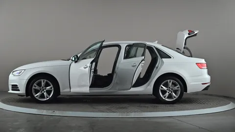 AUDI A4 1.4T FSI Sport