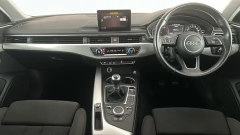 AUDI A4 1.4T FSI Sport