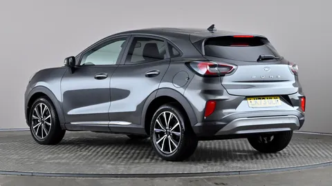 FORD PUMA 1.0 EcoBoost Hybrid mHEV Titanium