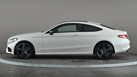 MERCEDES-BENZ C CLASS C200 AMG Line Premium 9G-Tronic